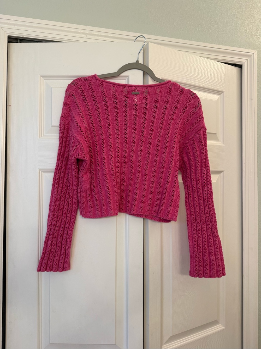 Billabong good luck pink sweater size small - Picture 8 of 8